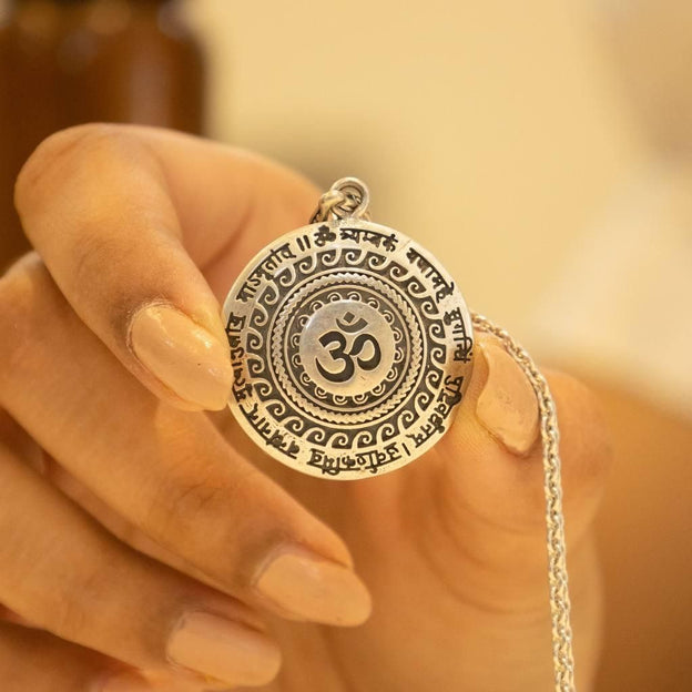 Maha Mrityunjaya Mantra with OM Pendant